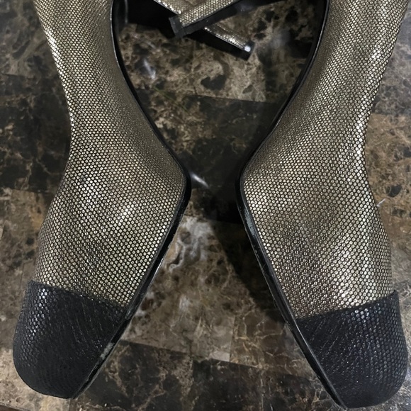 Authentic Chanel Gold Heels Pumps Size 39 - Picture 8 of 13
